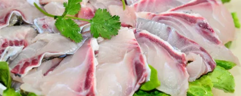 脆肉皖鱼与草鱼的区别,主要在于口感和食性不同