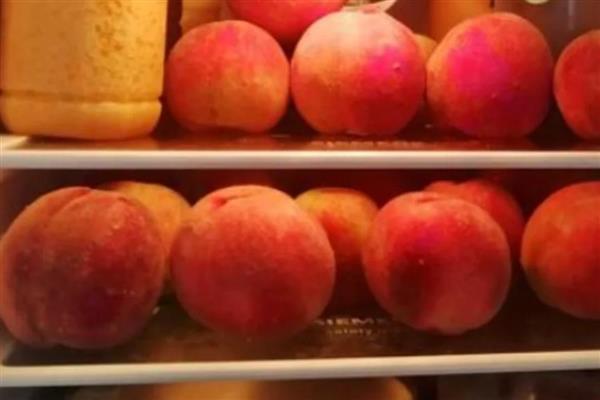 龙泉驿水蜜桃的品质，果形圆而不正