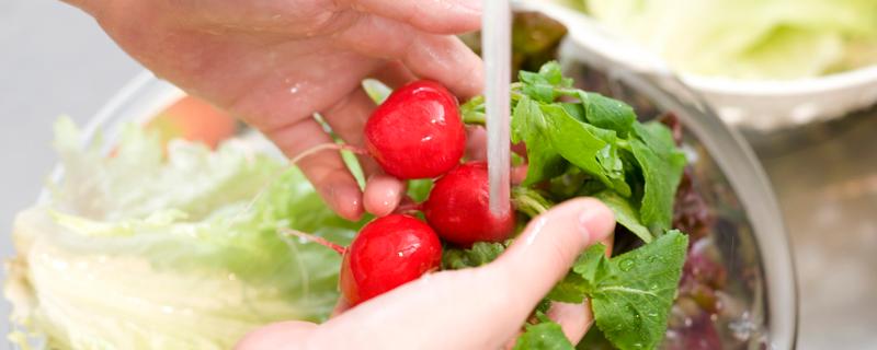 去除果蔬农残的三板斧是什么，是清洗、去皮和烹饪