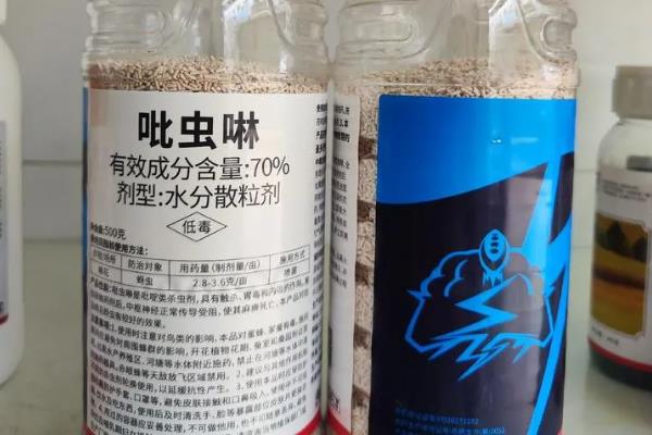 吡虫啉70兑水的使用方法，2-3g兑水45-60公斤