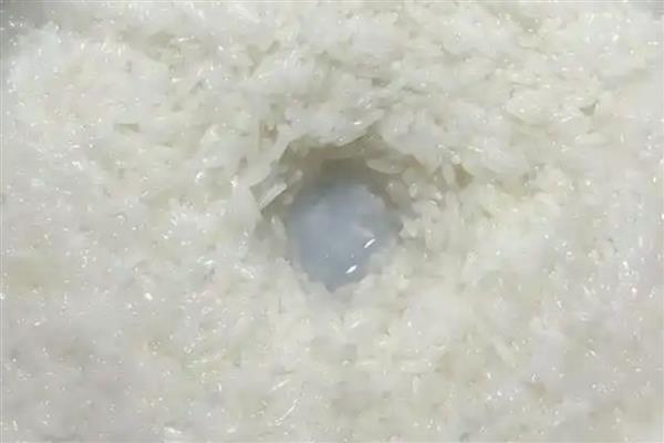 大曲酒和小曲酒有何区别,制作工艺、原料、口感等方面都不同