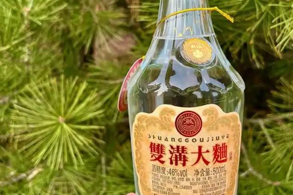 大曲酒和小曲酒有何区别,制作工艺、原料、口感等方面都不同