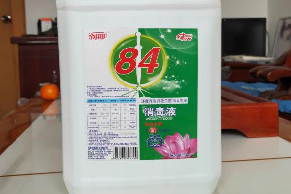 哪些因素影响84消毒液的效果，温度和浓度均会影响
