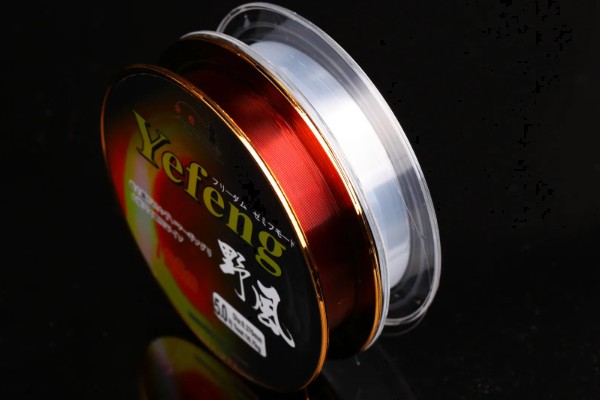 水库钓鲤鱼是不是钓近，钓点一般要离岸5-6米以上