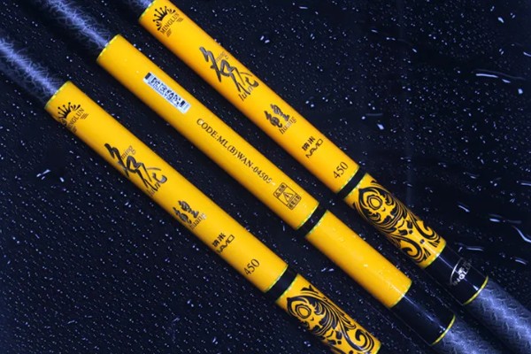 水库钓鲤鱼是不是钓近，钓点一般要离岸5-6米以上