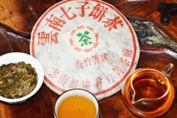 七子饼茶是不是普洱茶，七子饼茶属于普洱茶