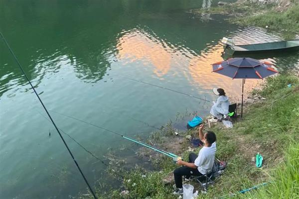手竿钓黑鱼用什么线，可以用尼龙线