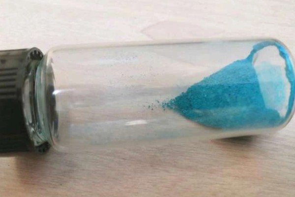 乙酸铜灌根的作用，可以杀死隐藏在土壤中的各种病菌