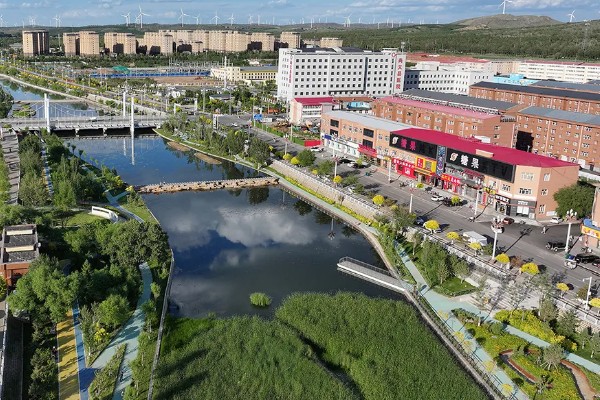 河北尚义县的特产，有尚义土豆、尚义莜面等