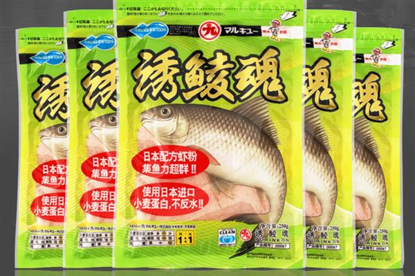 钓鲮鱼用什么饵料，爱吃麸香味、腥香味的饵料