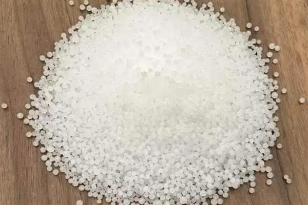 什么是复合肥，是两种或三种以上养分组合而成的化肥