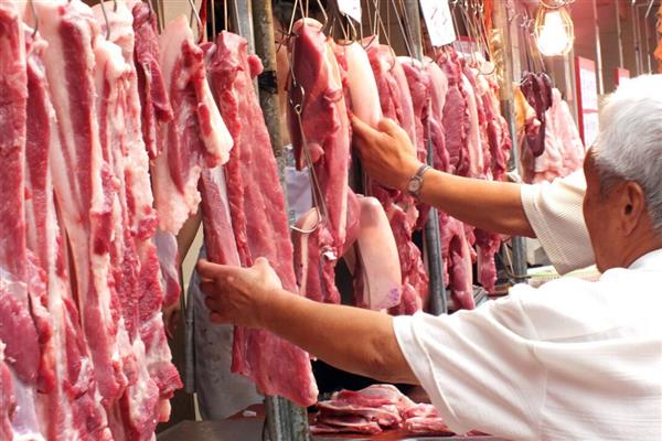 不新鲜畜禽肉的感官指标，可以用颜色、触感等方面分辨