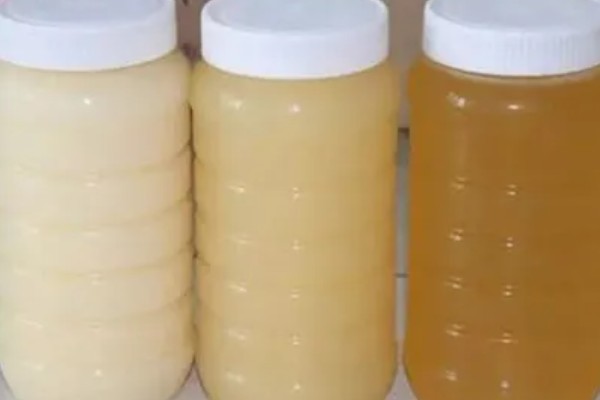 真假蜂蜜结晶后的区别，结晶颗粒的软硬程度明显不同