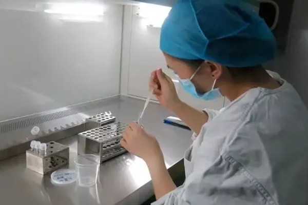 猪精在17度的环境中可以保存几天，可保存1-2天左右