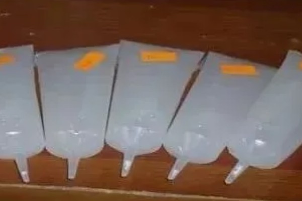猪精在17度的环境中可以保存几天，可保存1-2天左右