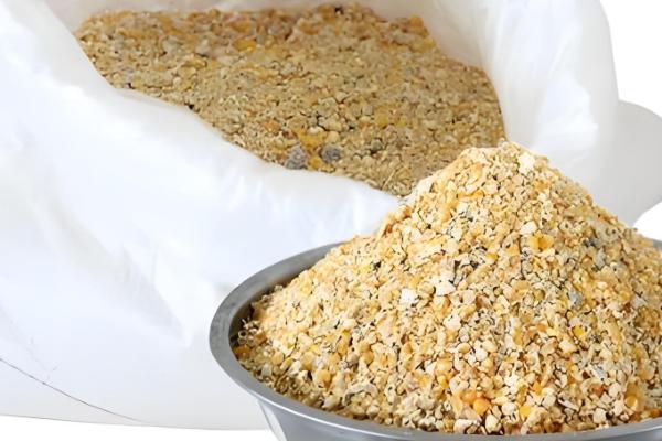 野鸡孵化温度，第1-7天保持在38.8-39.2℃