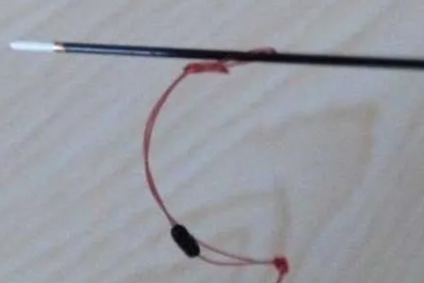 鱼线绑鱼竿的方法，按照以下步骤逐一进行