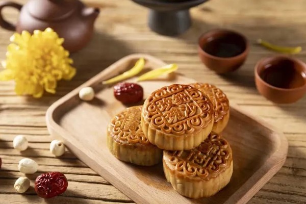 为什么中秋节也叫团圆节,因为当天圆月当空