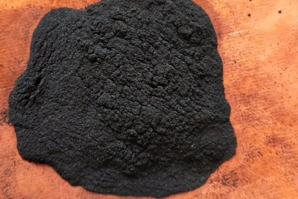 腐植酸与大肥料结合的作用，可让作物高产量