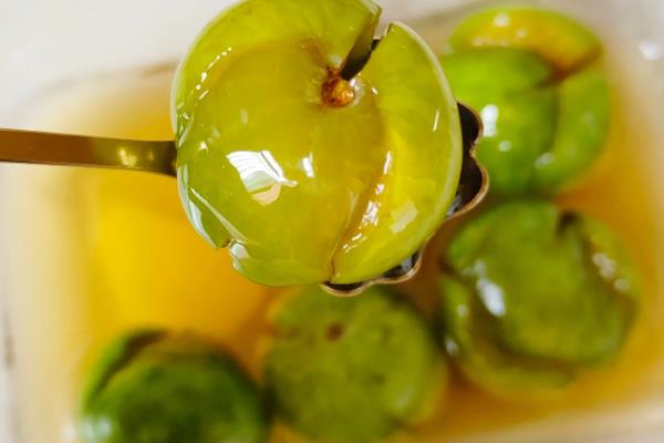 李子和蜂蜜能不能一起食用，不能一起吃完全是谣言