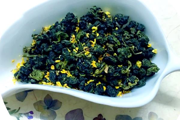 四季春属于哪种茶，是乌龙茶俗称辉仔茶