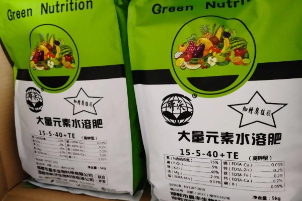 大量元素水溶肥的作用，具有促根壮苗、保果膨果等效果
