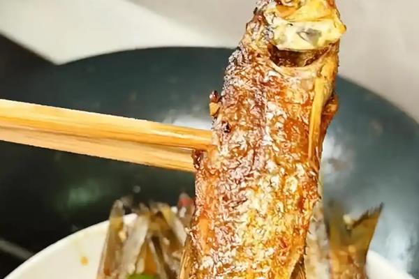 白条鱼可以长到什么程度，在自然环境中体长能达到7-13厘米左右