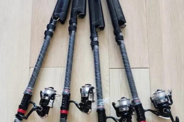 海竿使用串钩如何安装，首先将各个节的导线环都拉出来