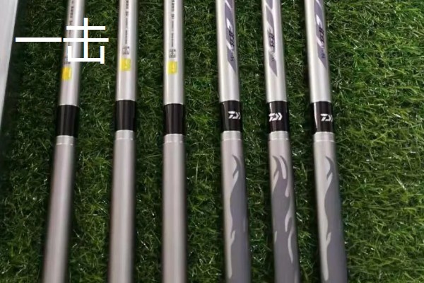 钓鱼用什么黑坑竿，一击、棍王、芙蓉鲤都是适宜选择