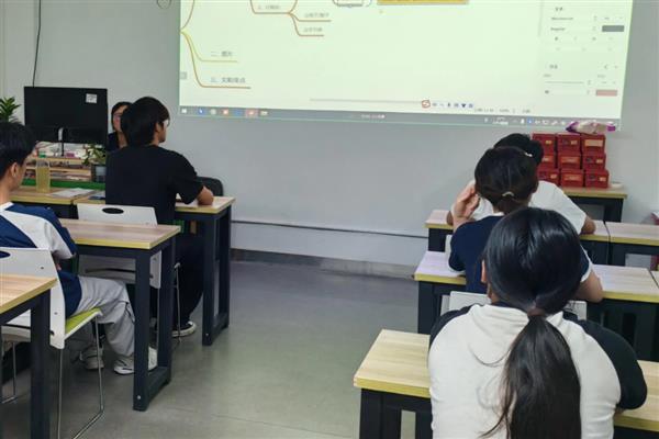 干点啥小买卖挣钱快,推荐手机贴膜、街头理发等