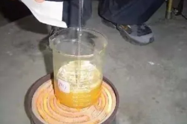 槐耳液体培养方法,温度保持在27-28℃