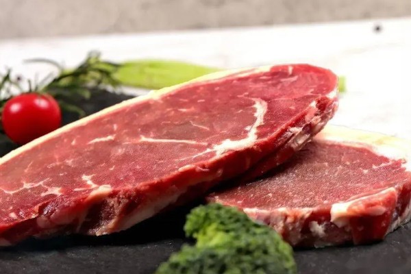 谷饲牛肉是什么，是指由谷饲牛所生产提供的牛肉