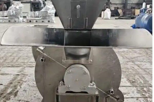 小型组合磨粉机组容易出现什么故障，常见电机故障、清理筛故障等类型