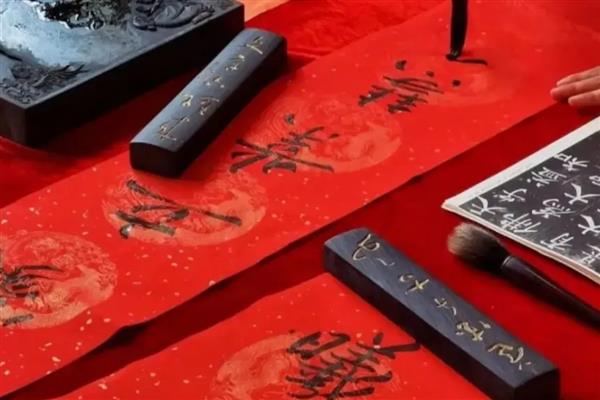 回农村过年适合送什么礼,吃穿住行类礼品都很合适