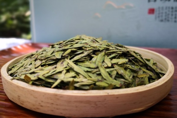 西湖龙井是什么茶，是绿茶