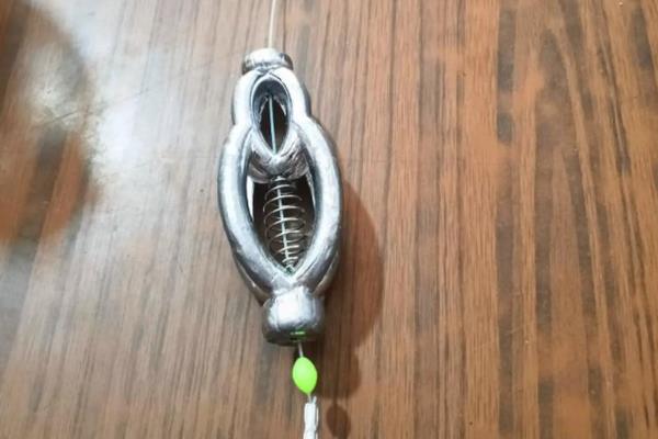 新手怎么组装海竿,根据大小顺序依次组装