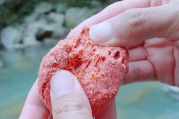 如何正确开搓饵,饵水比不能过大或过