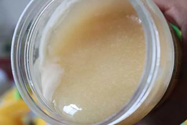 掺了白糖的蜂蜜容易结晶吗，不容易结晶