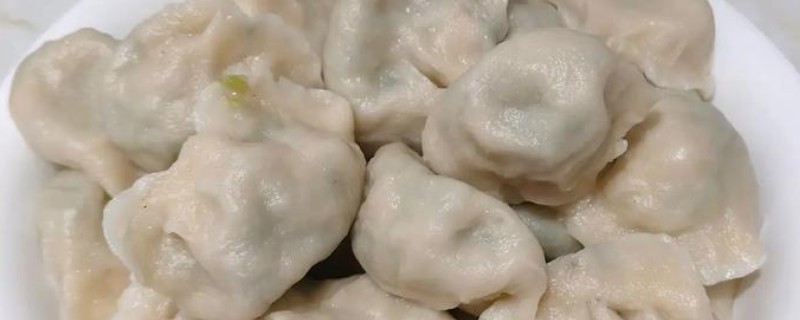 农村小年吃哪些传统食物，包含关东糖、饺子、年粽等种类