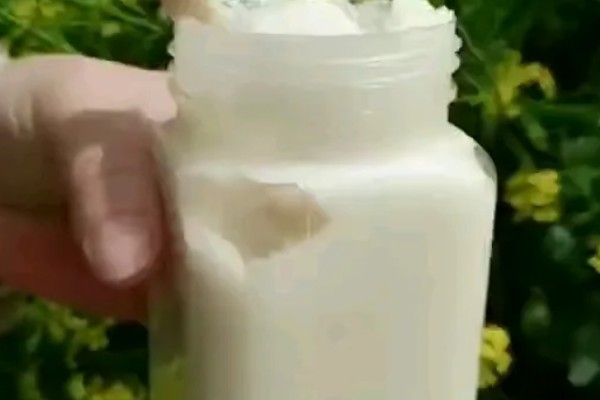 油菜花蜂蜜会结晶的原因,葡萄糖在低温环境中具有结晶特性