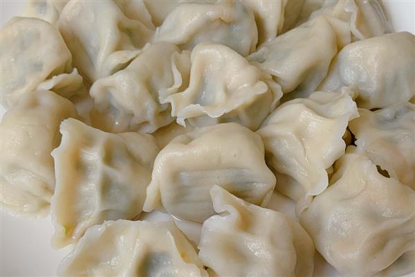 农村小年吃哪些传统食物,包含关东糖、饺子、年粽等种类