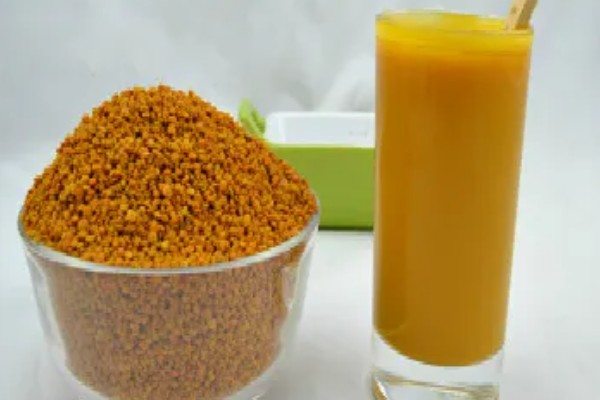 茶花粉的来源,是由蜜蜂从茶花上采集的花粉团